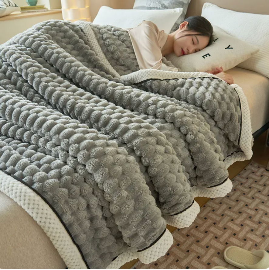 Turtle Velvet Autumn Winter Warm Sleeping Blanket